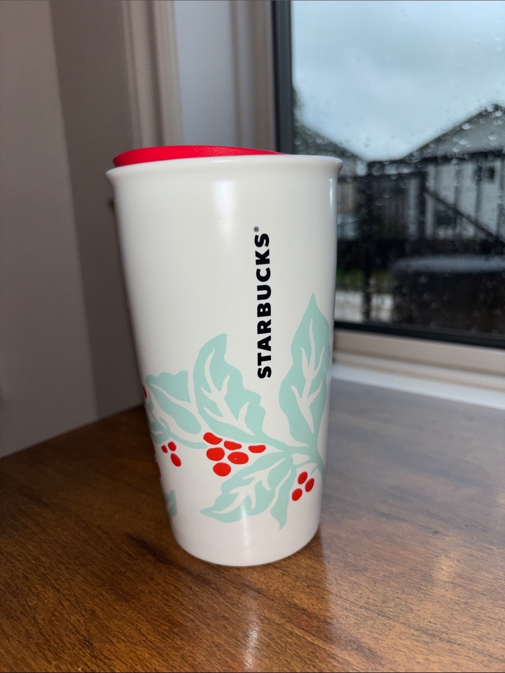 Starbucks Holly Berry Ceramic Holiday Travel Mug ☕️ 🎄Never Used